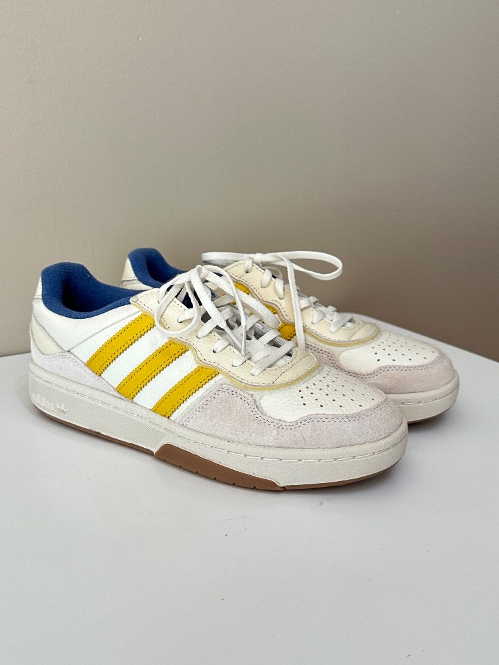 New Adidas Original White Yellow Blue Gum Suede Men Sneakers UK 7.5 US 8 Courtic